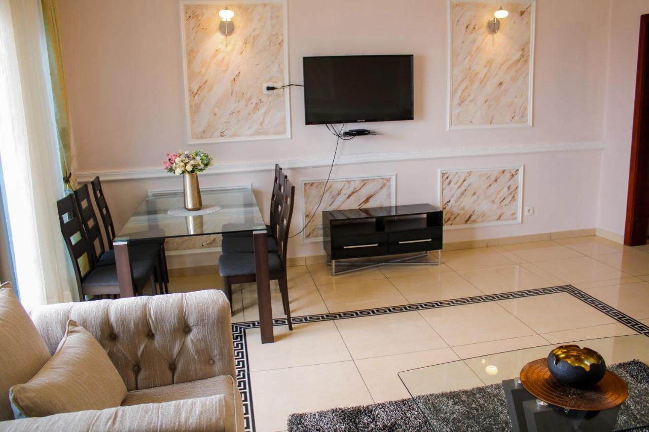 Residence Le Carat Bonapriso Douala Exteriör bild