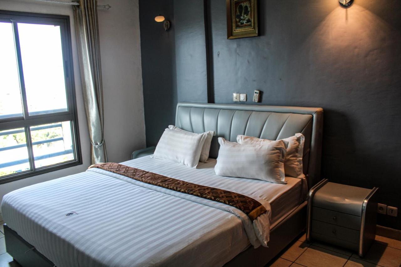 Residence Le Carat Bonapriso Douala Exteriör bild
