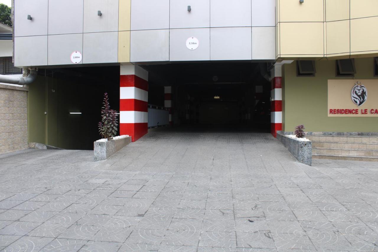 Residence Le Carat Bonapriso Douala Exteriör bild