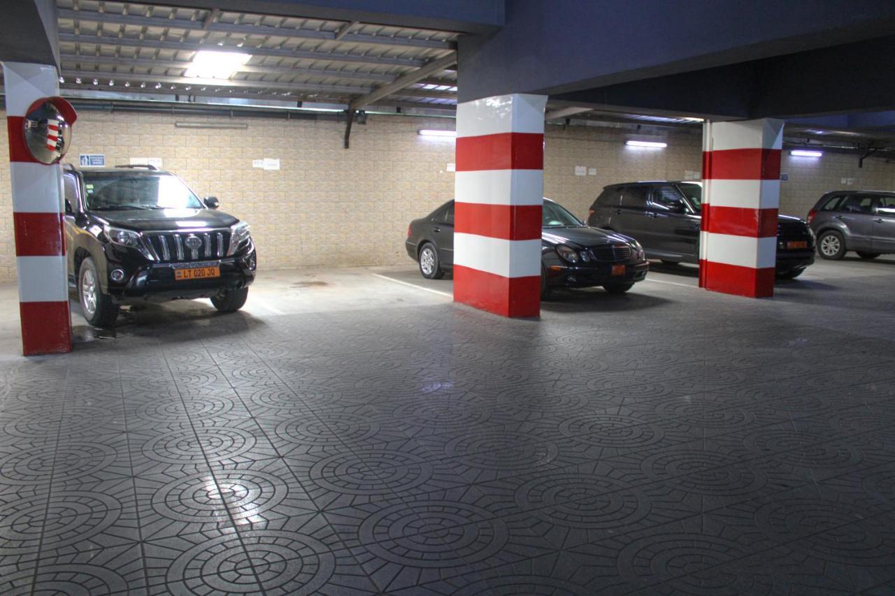 Residence Le Carat Bonapriso Douala Exteriör bild