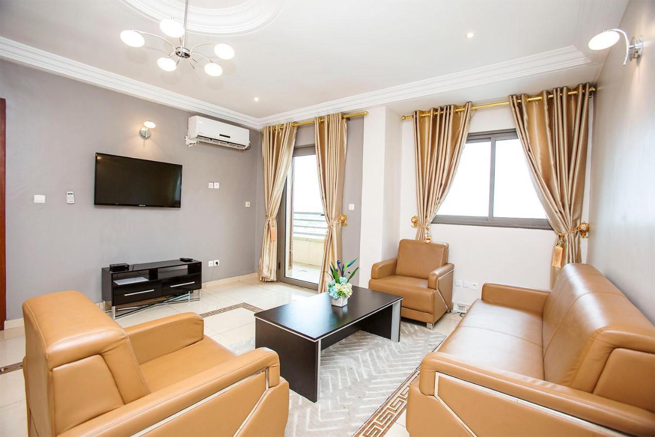 Residence Le Carat Bonapriso Douala Exteriör bild